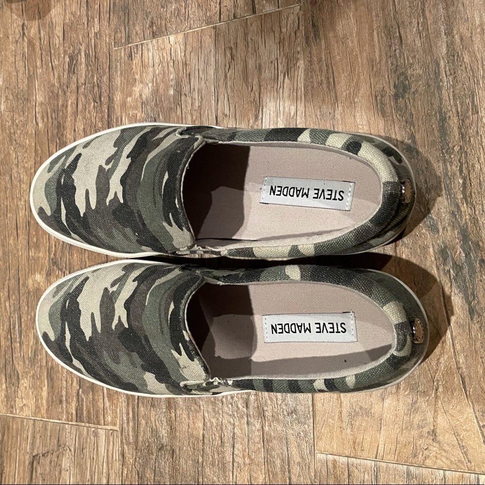 Steve Madden Gills Shoes